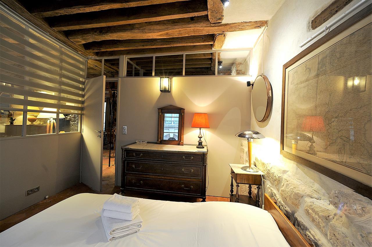 Beautiful Apartment In Historical Marais Paris Exteriör bild